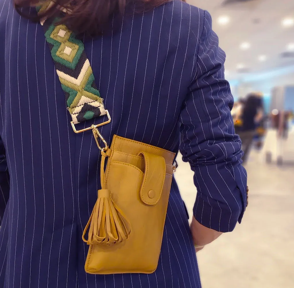 Agnes Phone Pouch - Tan Twist