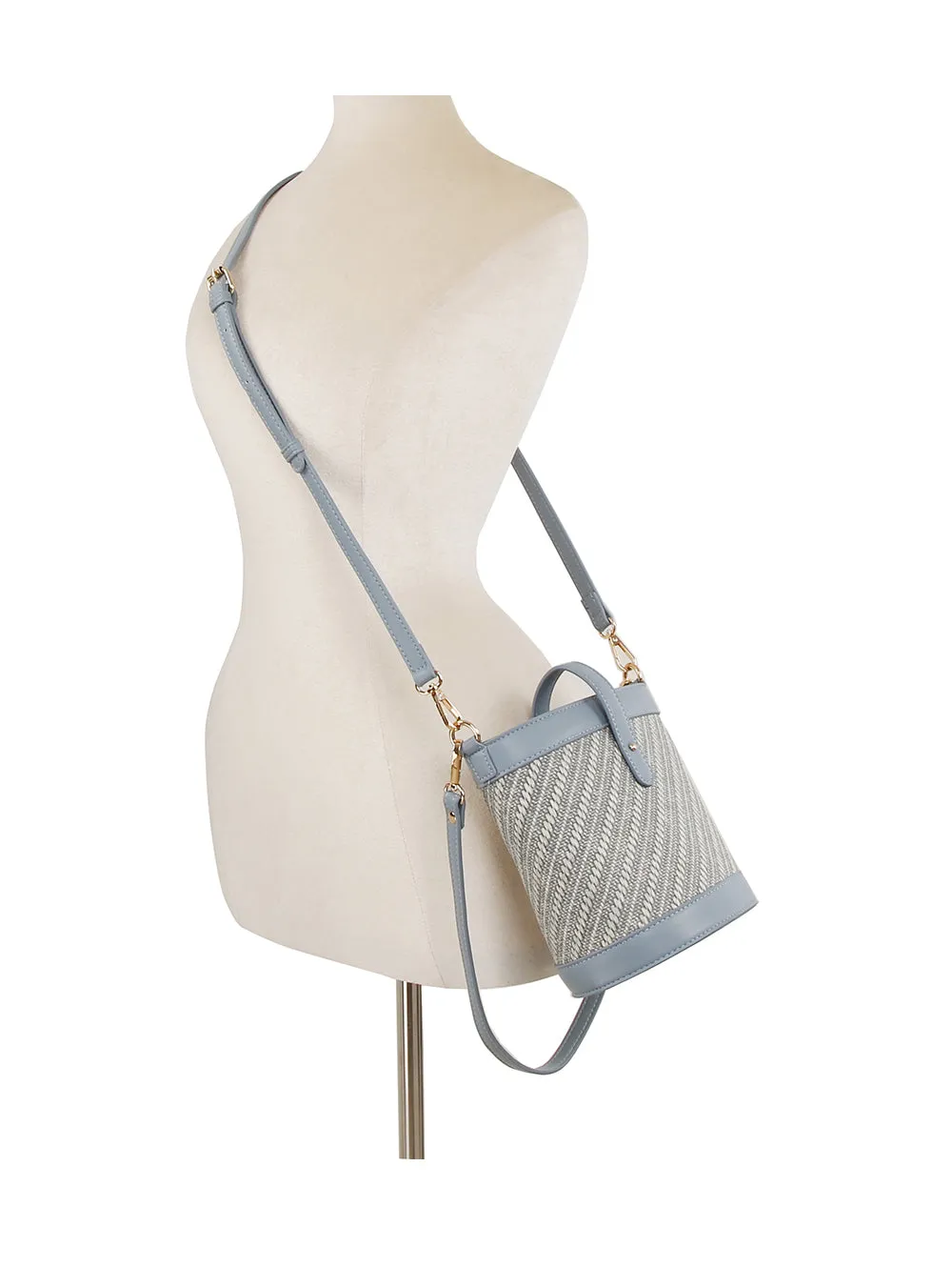 Classic diagonal pattern crossbody bucket bag